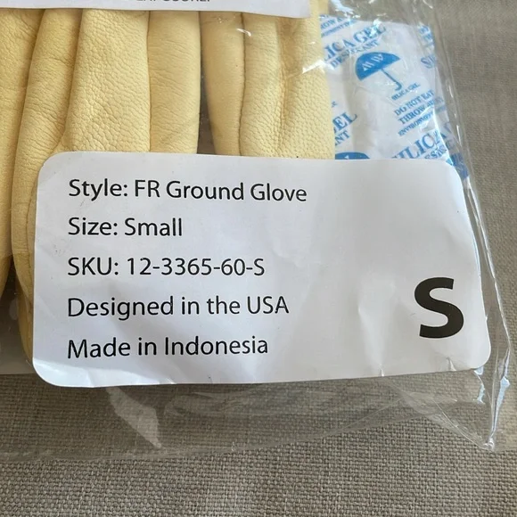 NWT Youngstown Glove Company Size Small Glove FR Ground - Picture 2 of 6